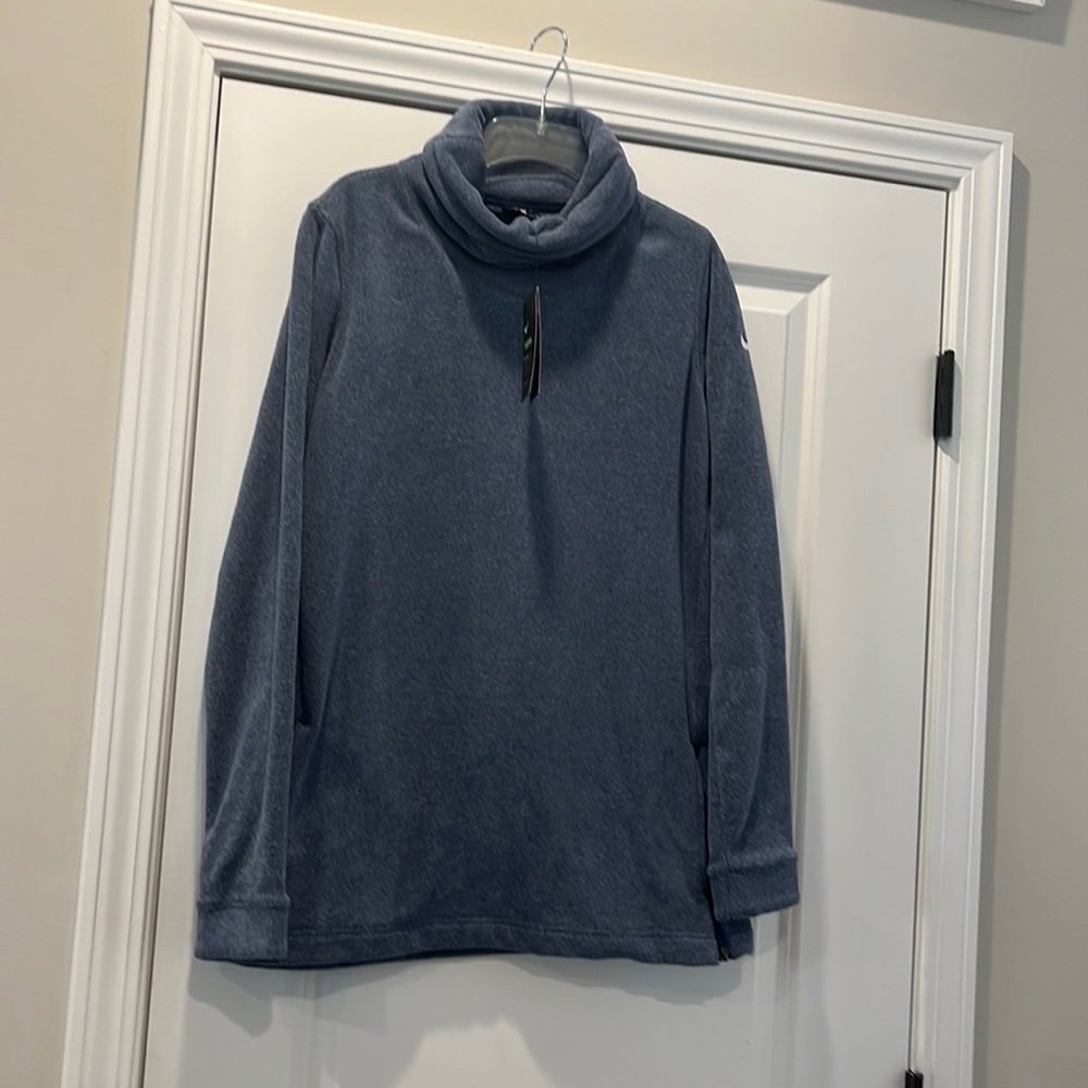 Nike Therma Dri-fit women’s fleece medium